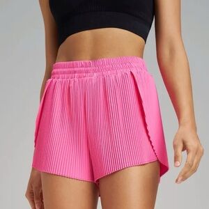 Pink Athletic Shorts Delicate Pleated Fitness Yoga Running Gym Shorts Size Large